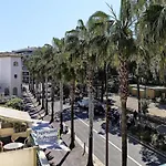 Family In Juan Les Pins Apartment *