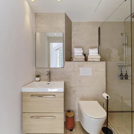 Apartment Family In Juan Les Pins Antibes
